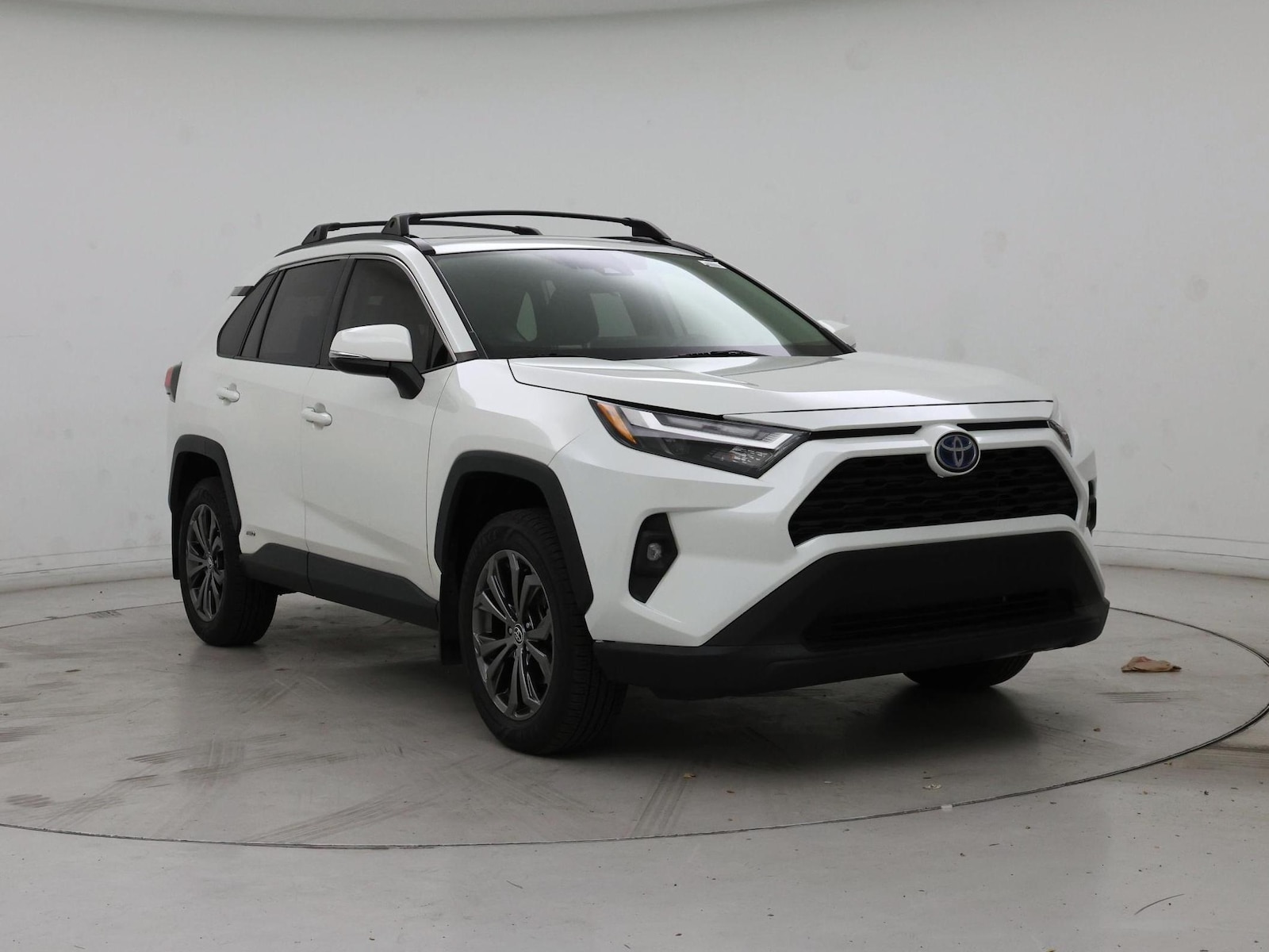 2022 Toyota RAV4 XLE Premium - Photo 2
