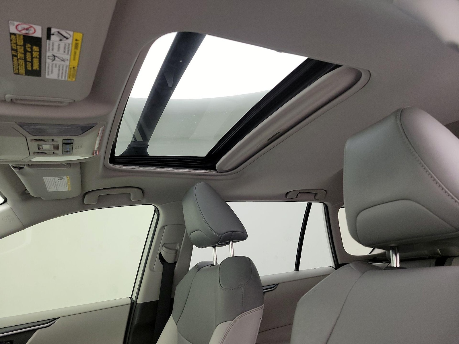 2022 Toyota RAV4 XLE Premium - Photo 20