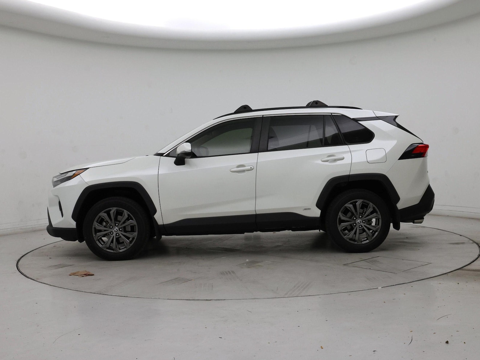 2022 Toyota RAV4 XLE Premium - Photo 4