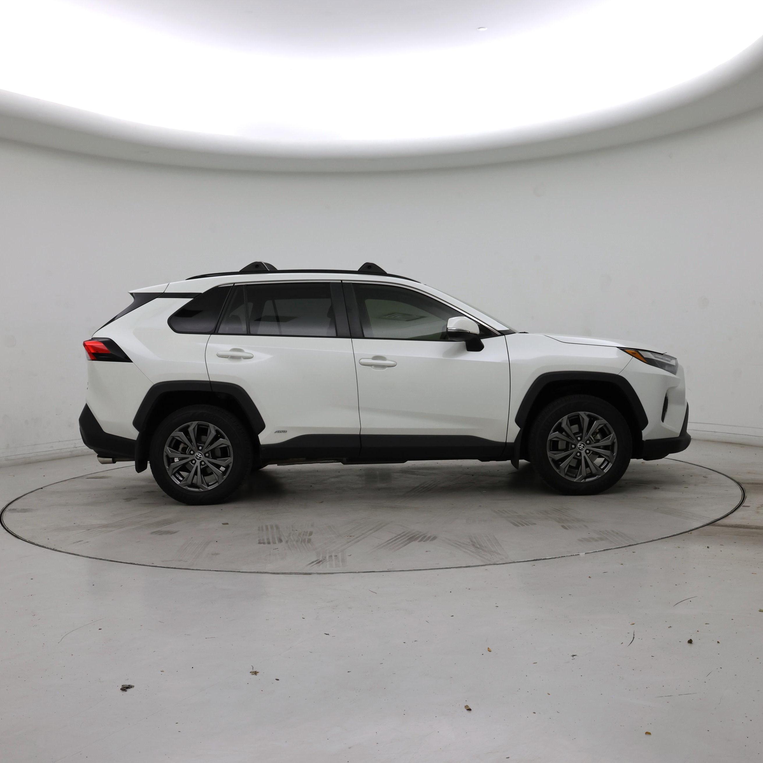 Thumbnail: 2022 Toyota RAV4 - 7