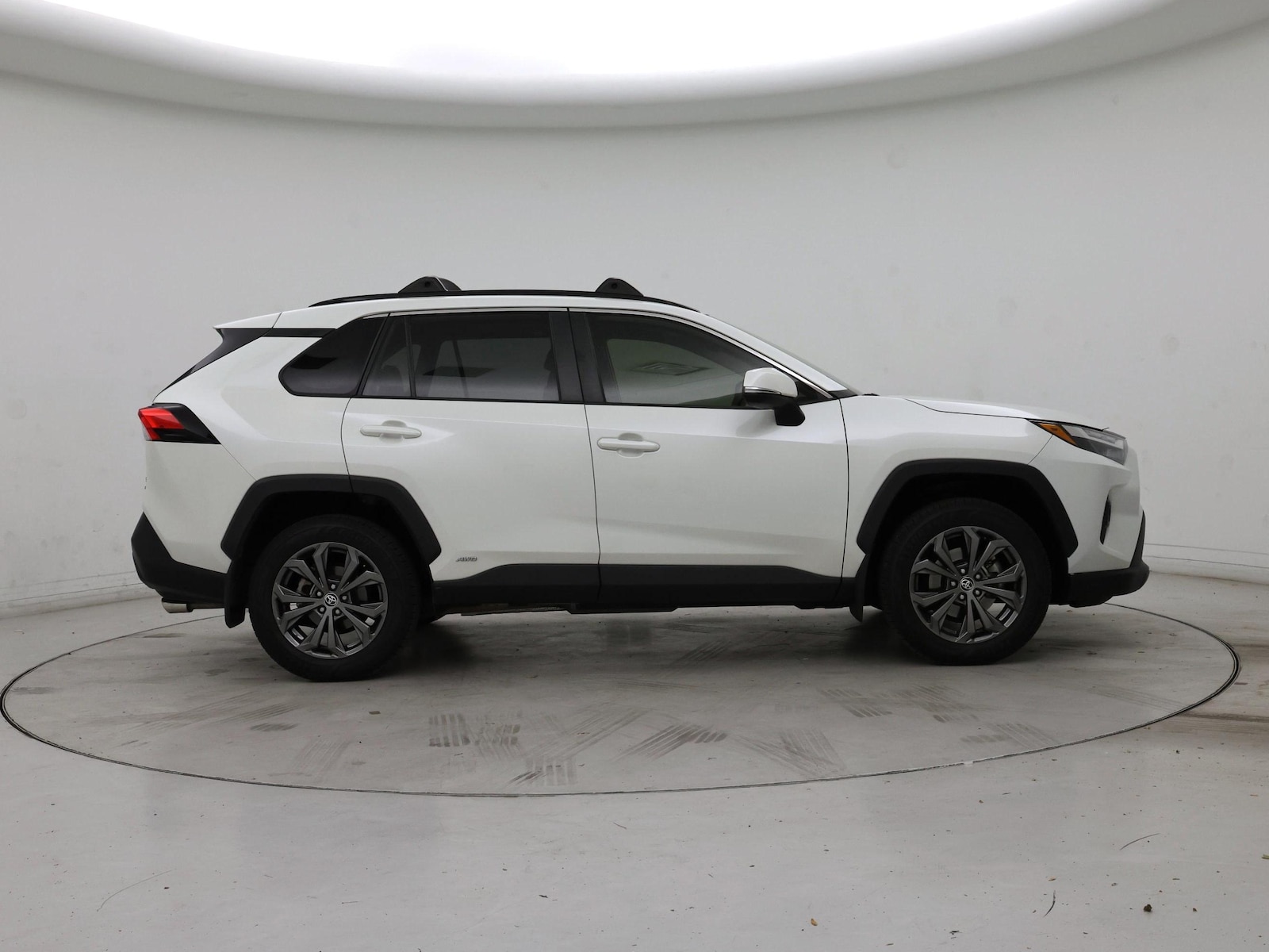 2022 Toyota RAV4 XLE Premium - Photo 8