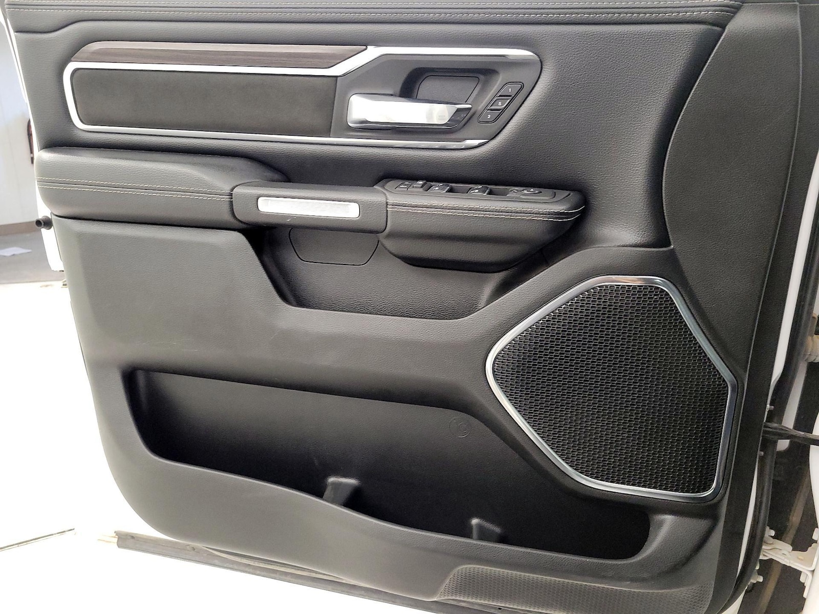 2025 RAM Ram 1500 Pickup Laramie - Photo 13