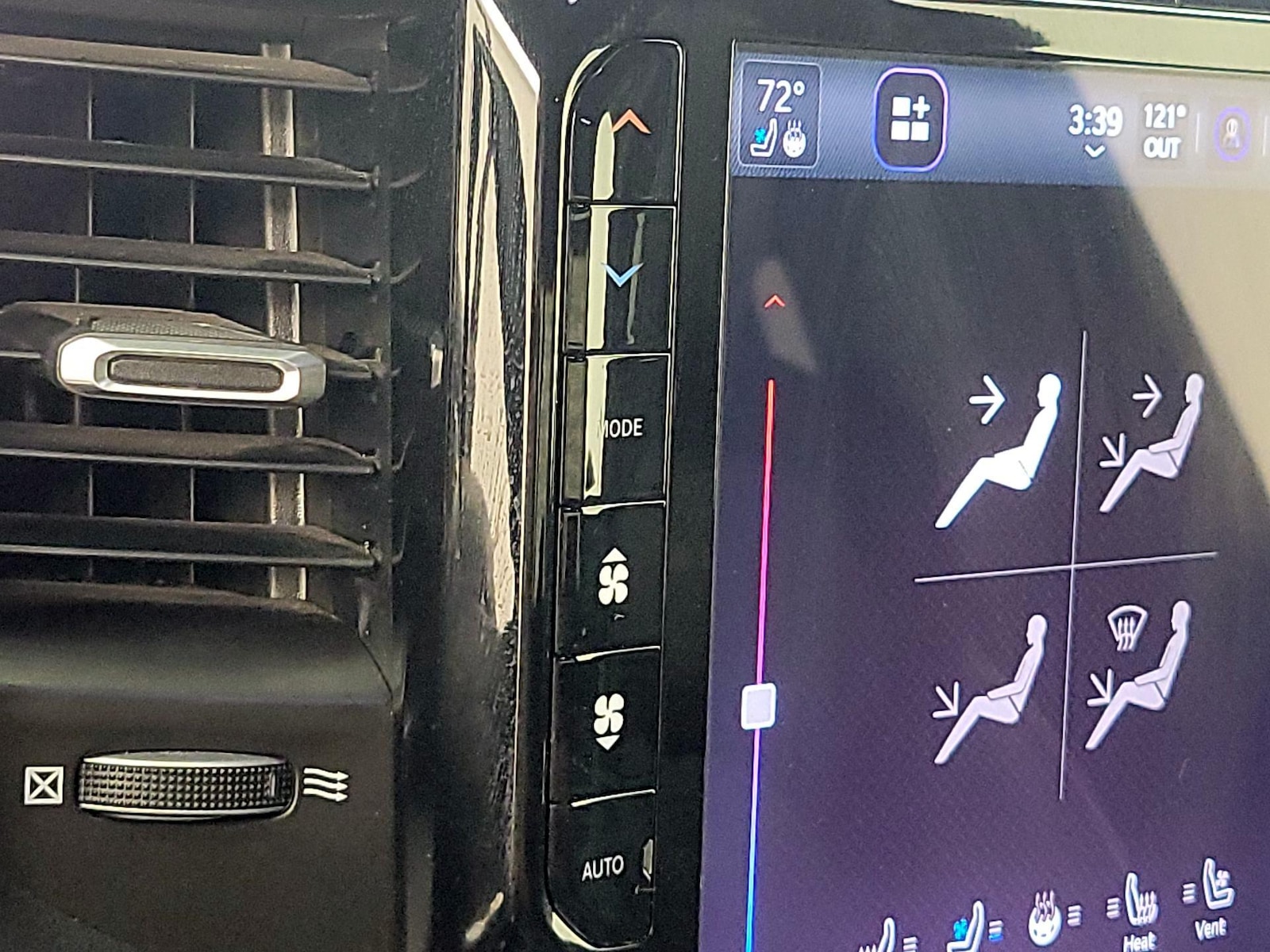 2025 RAM Ram 1500 Pickup Laramie - Photo 18