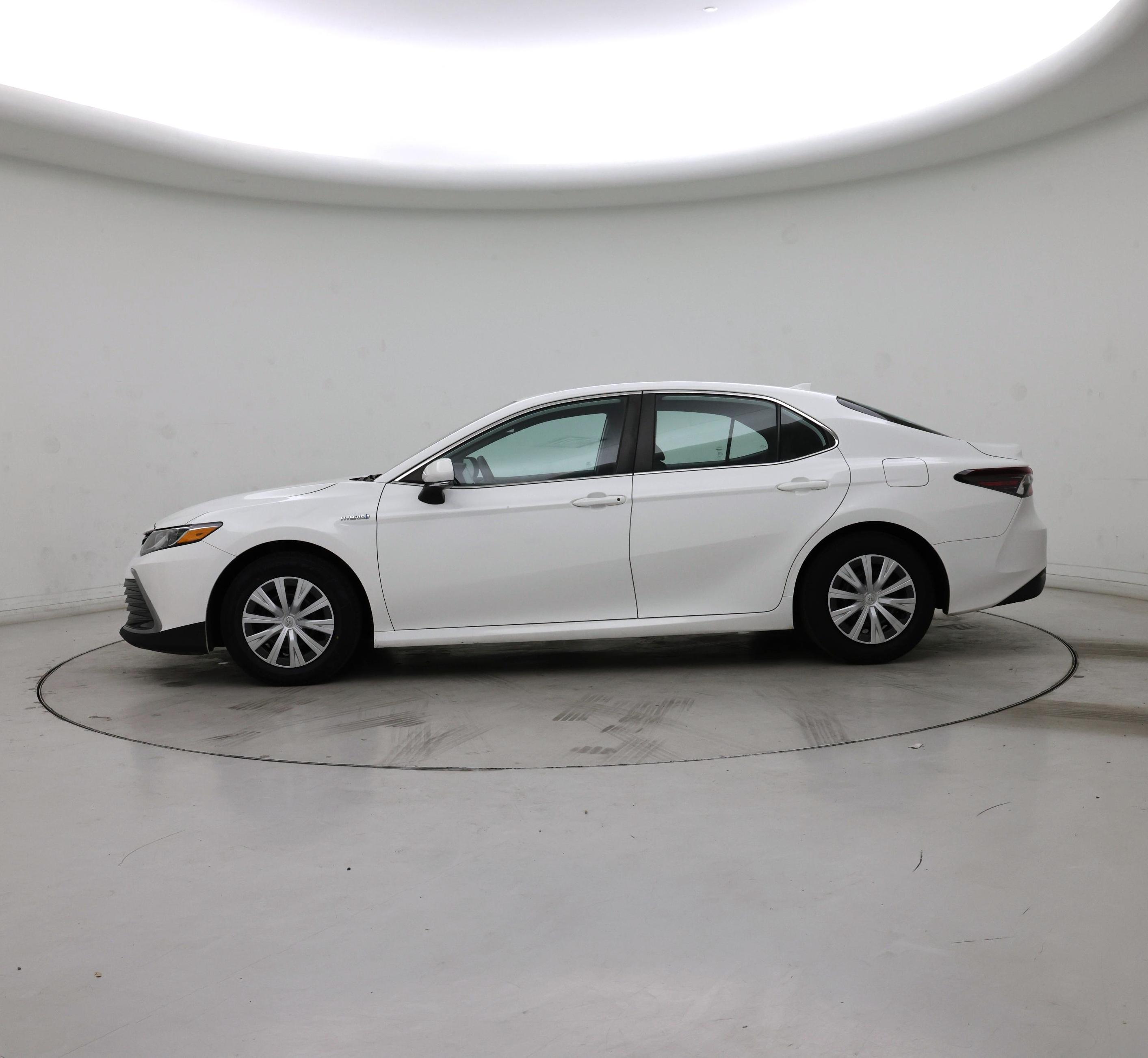 Thumbnail: 2021 Toyota Camry - 3