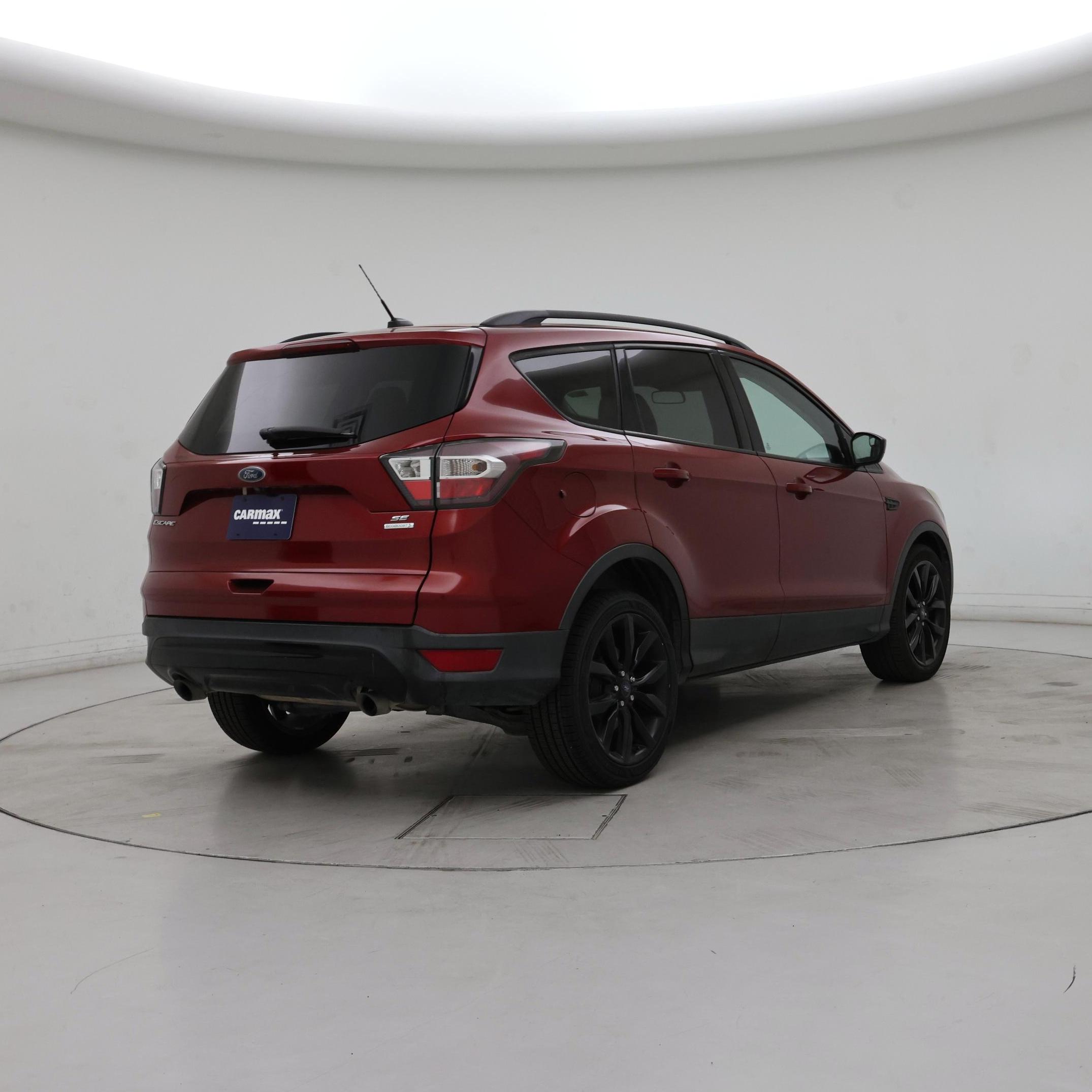 Thumbnail: 2017 Ford Escape - 8