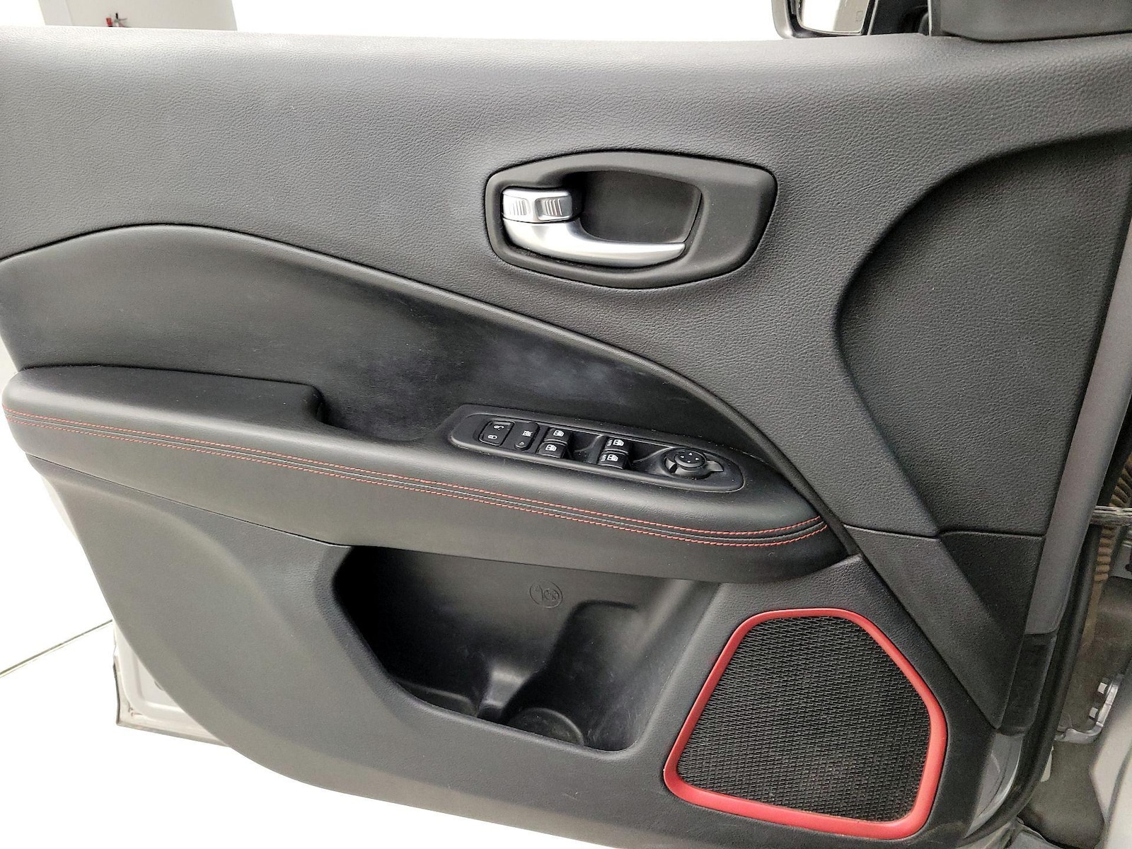 2021 Jeep Compass Trailhawk - Photo 13
