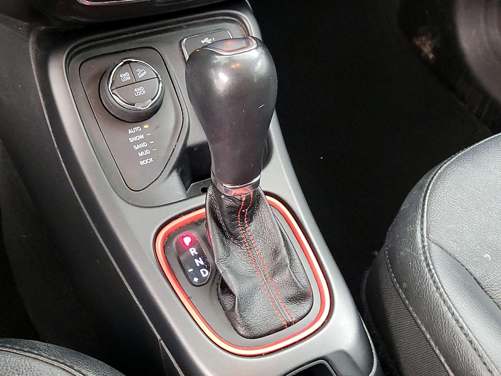 2021 Jeep Compass Trailhawk - Photo 16