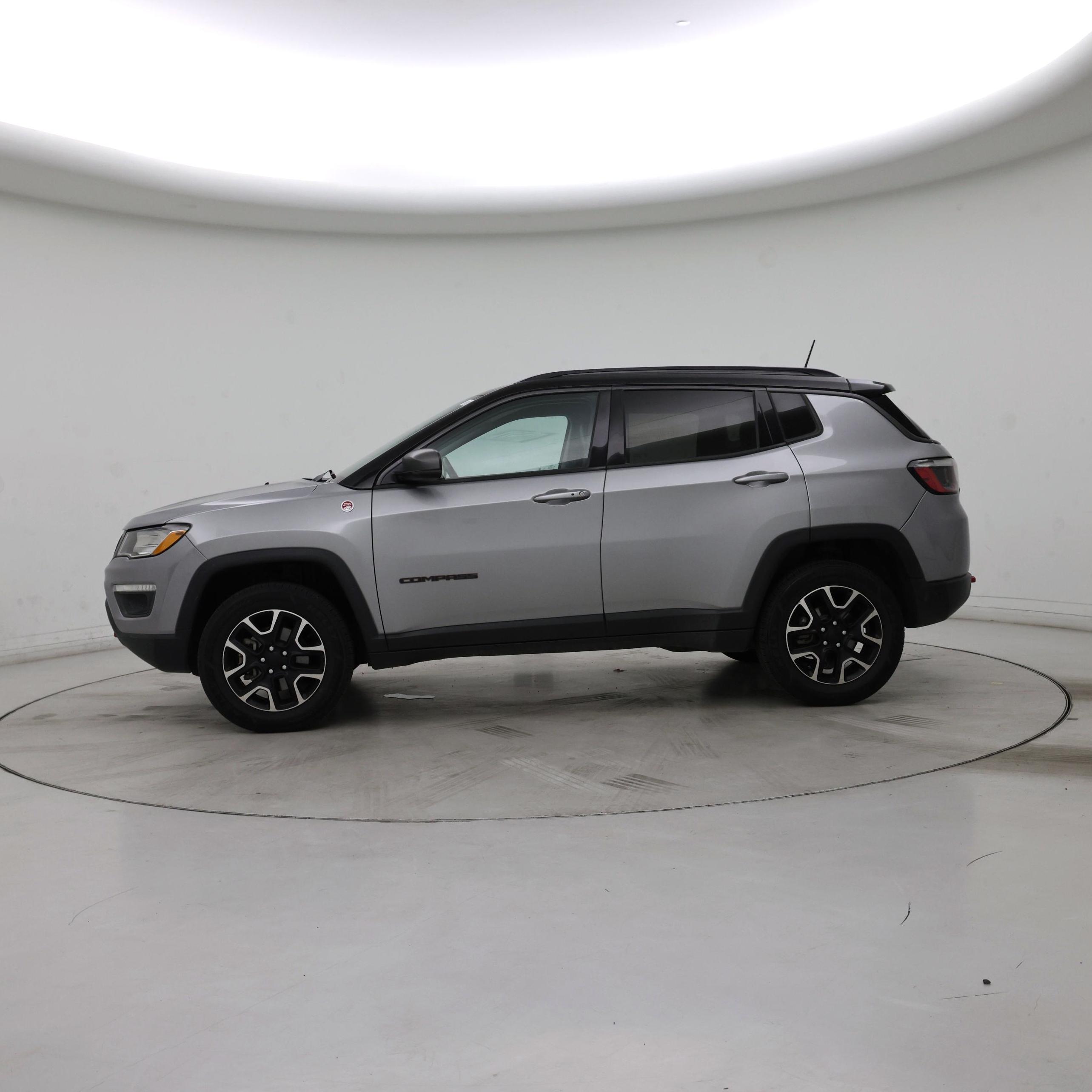 Thumbnail: 2021 Jeep Compass - 3