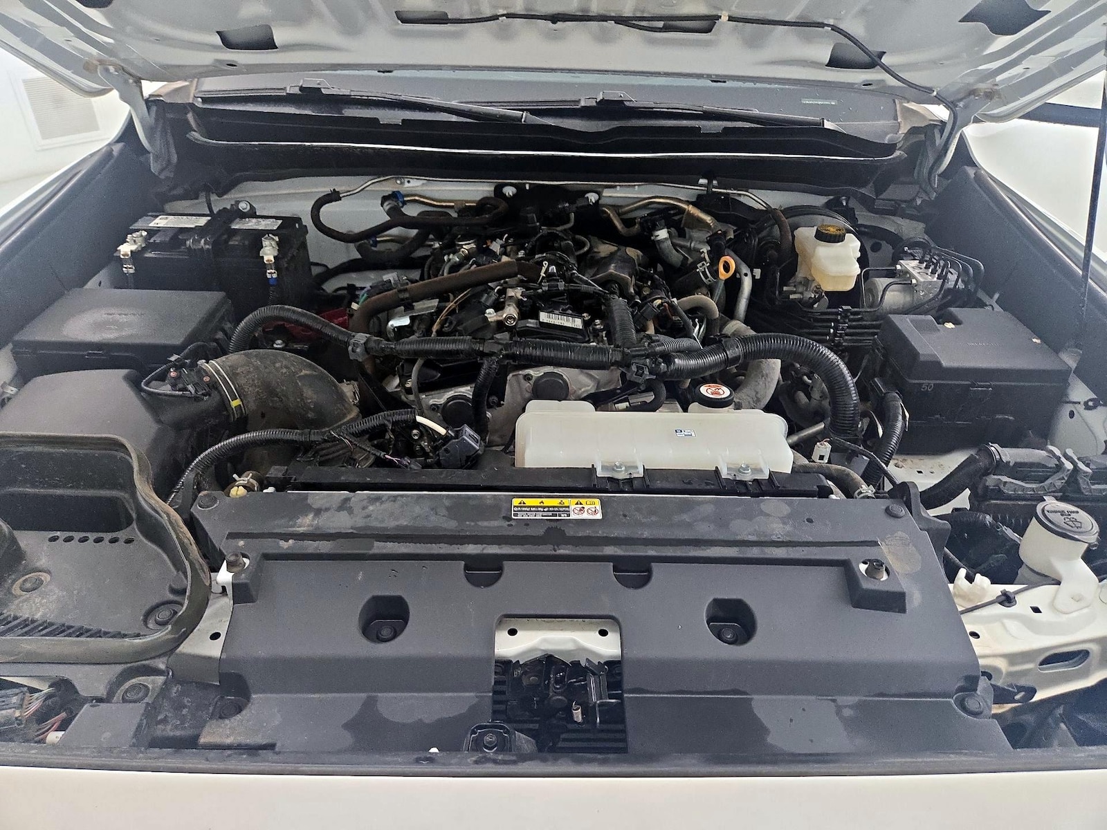 2025 Toyota Tacoma SR5 - Photo 22