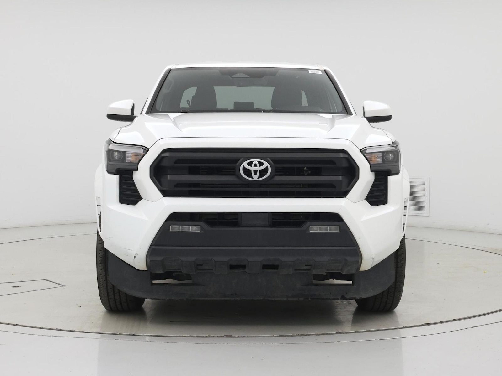 2025 Toyota Tacoma SR5 - Photo 6