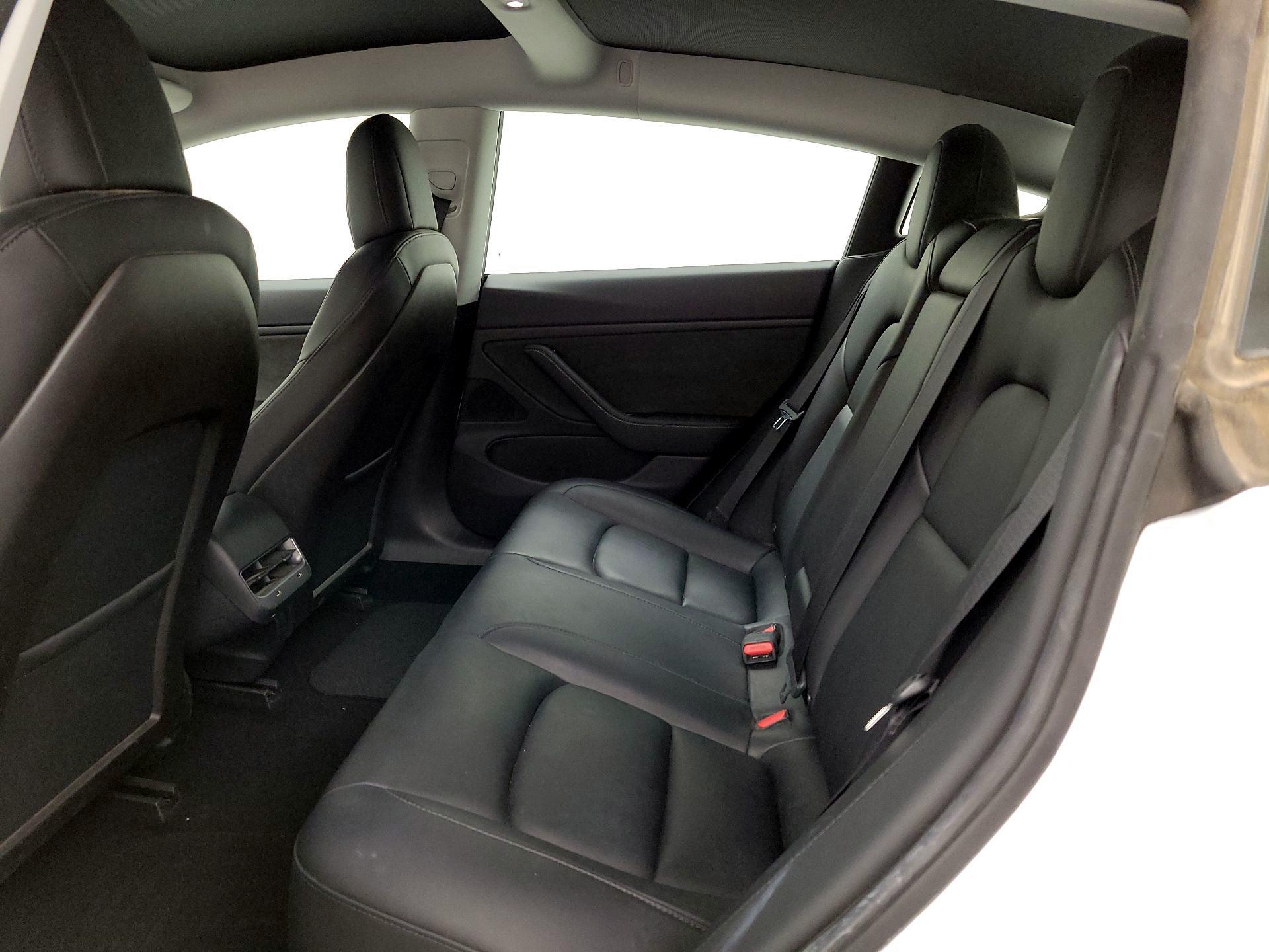 Thumbnail: 2020 Tesla Model 3 - 16