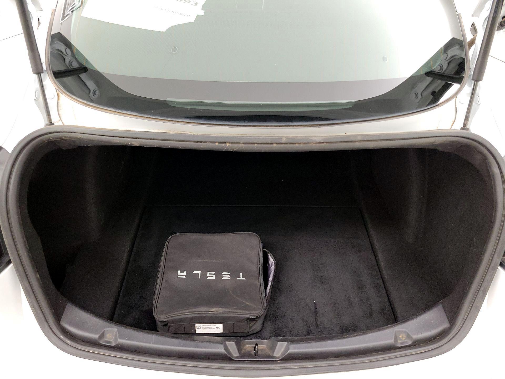 Thumbnail: 2020 Tesla Model 3 - 17