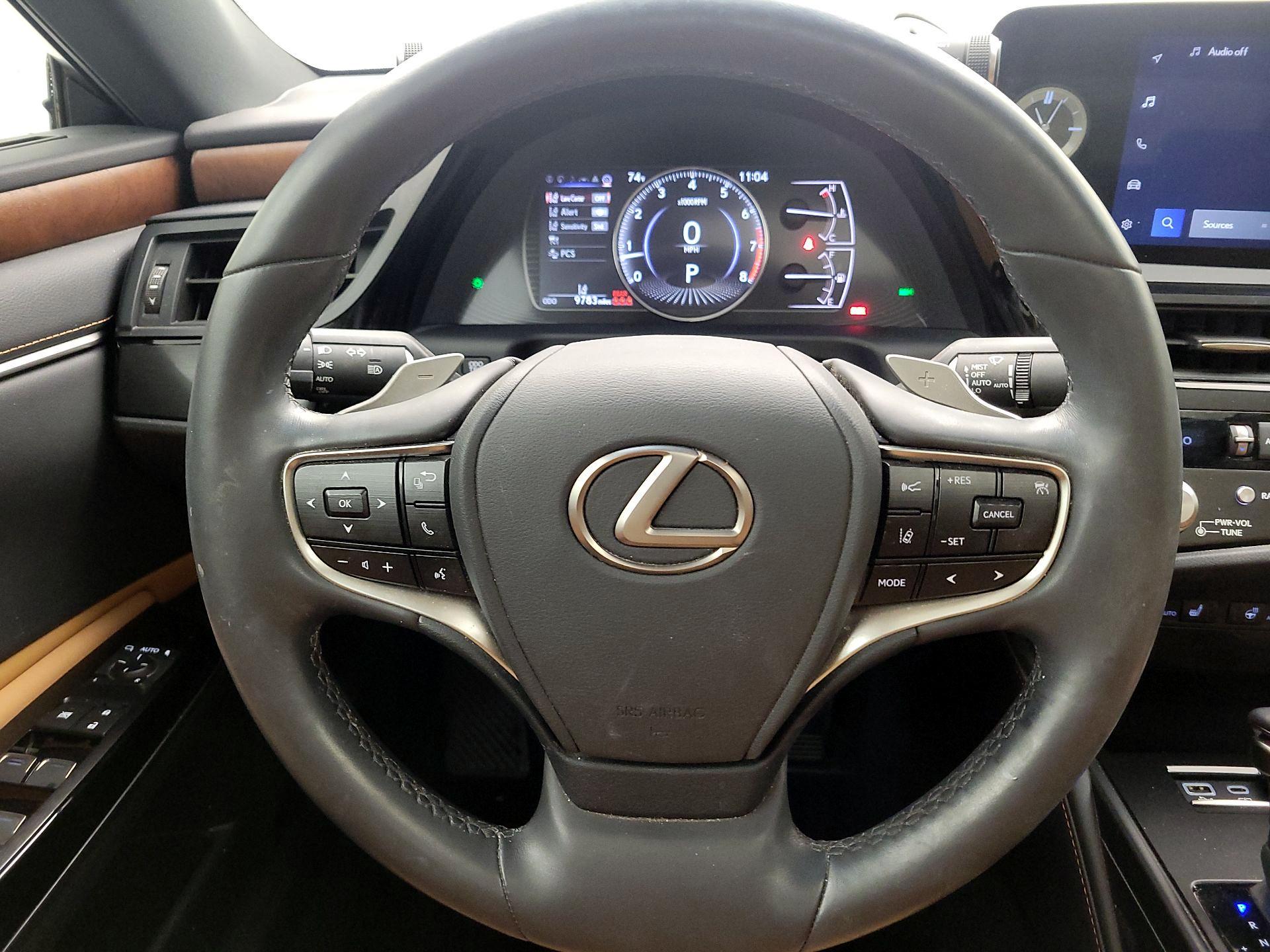 Thumbnail: 2023 Lexus ES - 10
