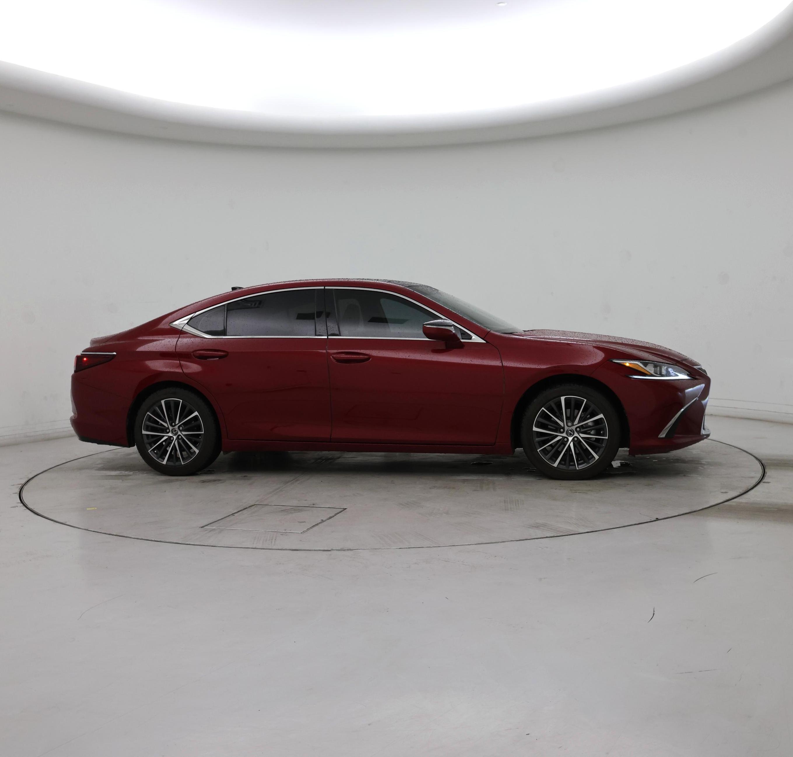 Thumbnail: 2023 Lexus ES - 7