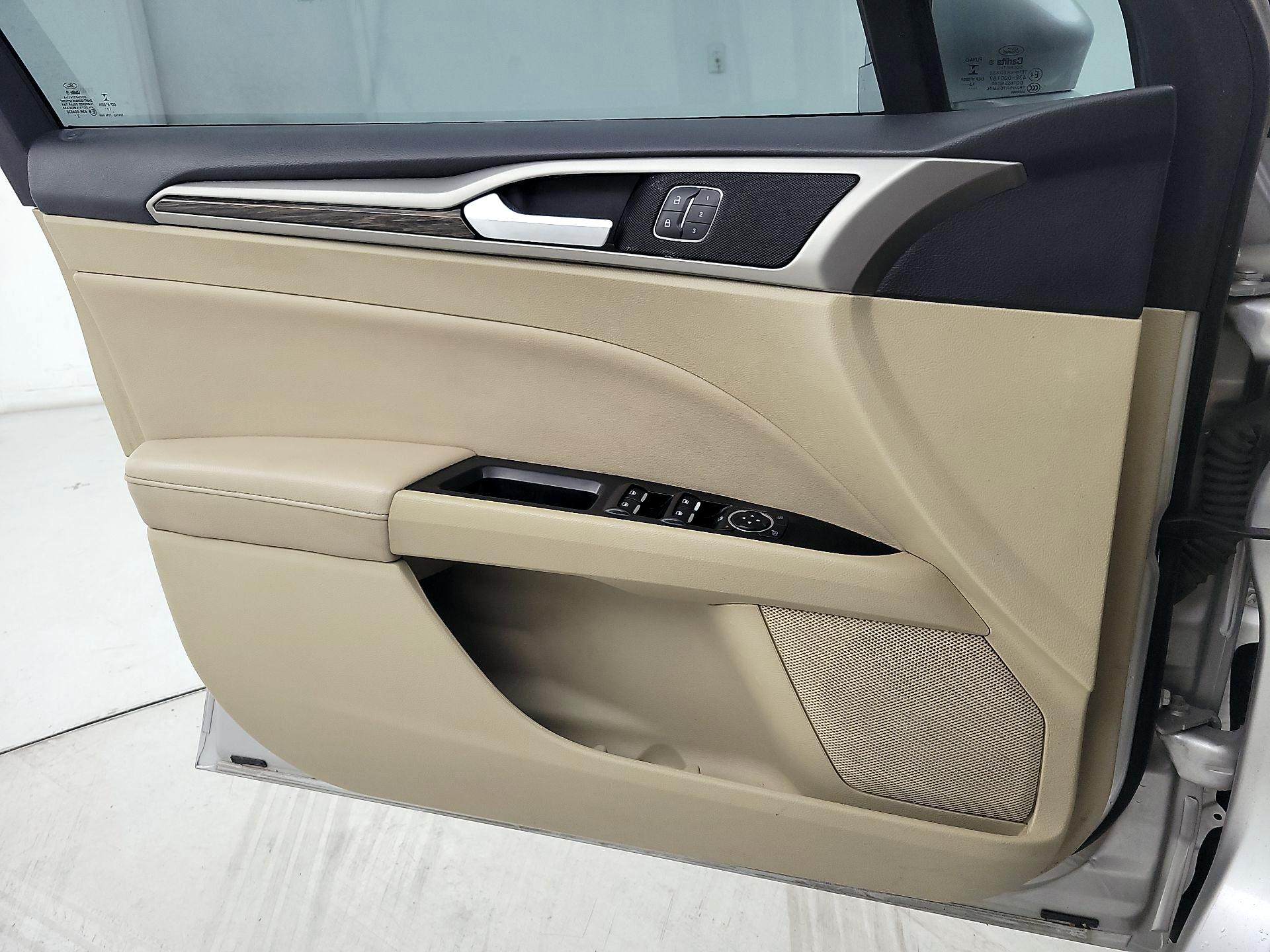 Thumbnail: 2014 Ford Fusion - 12