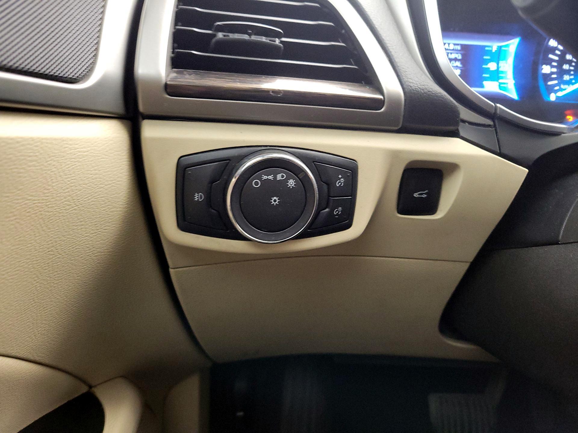 Thumbnail: 2014 Ford Fusion - 13