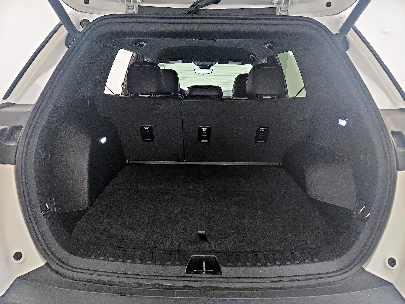 2025 Chevrolet Equinox LT - Photo 22
