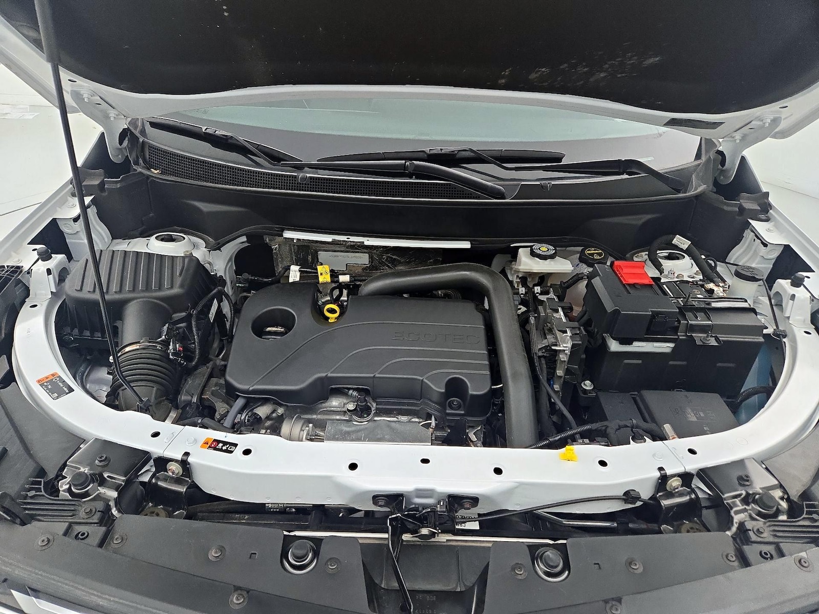 2025 Chevrolet Equinox LT - Photo 23