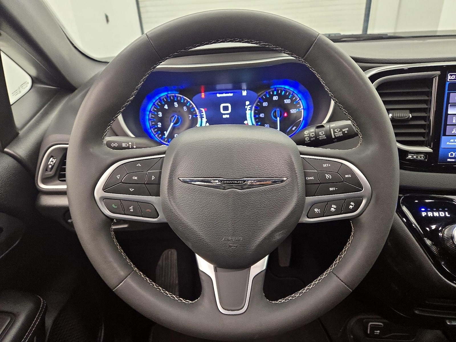 2025 Chrysler Pacifica Select - Photo 11