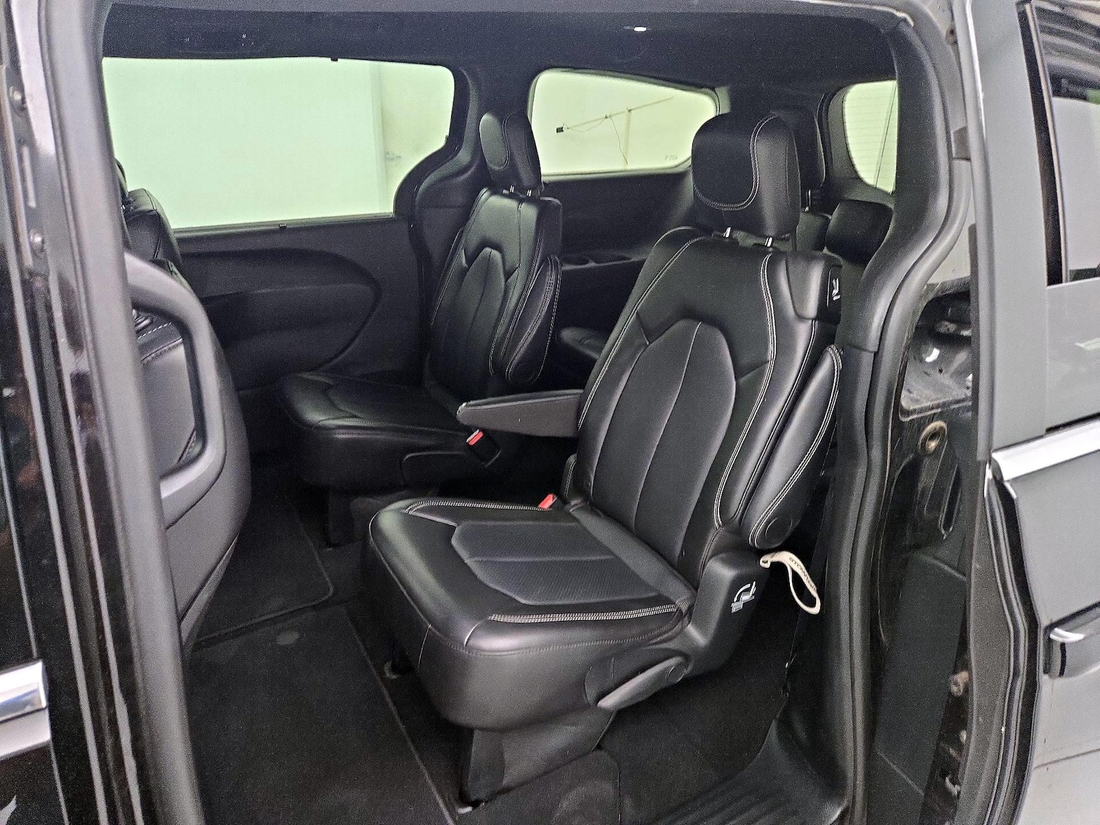 2025 Chrysler Pacifica Select - Photo 20