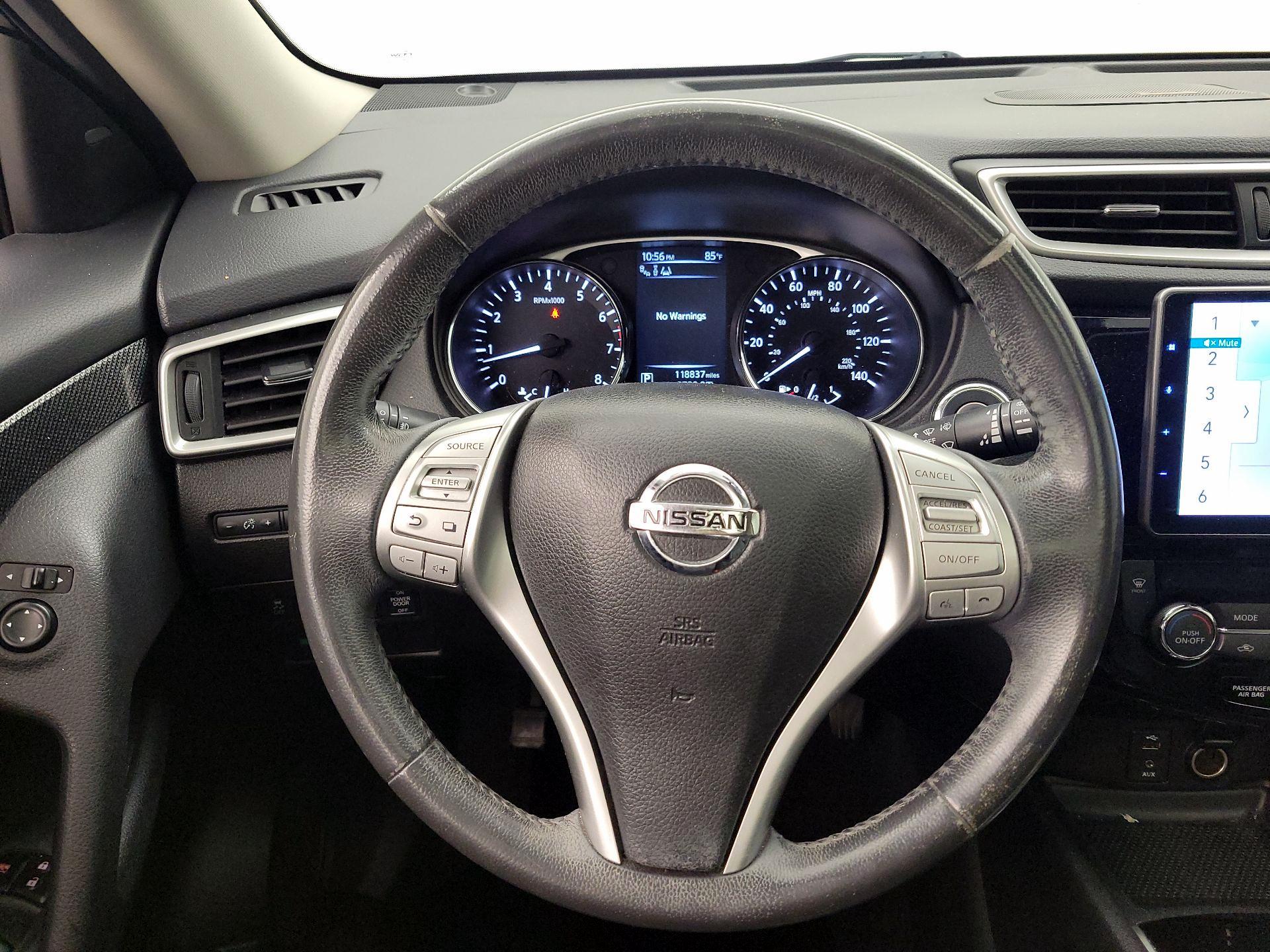 Thumbnail: 2015 Nissan Rogue - 10