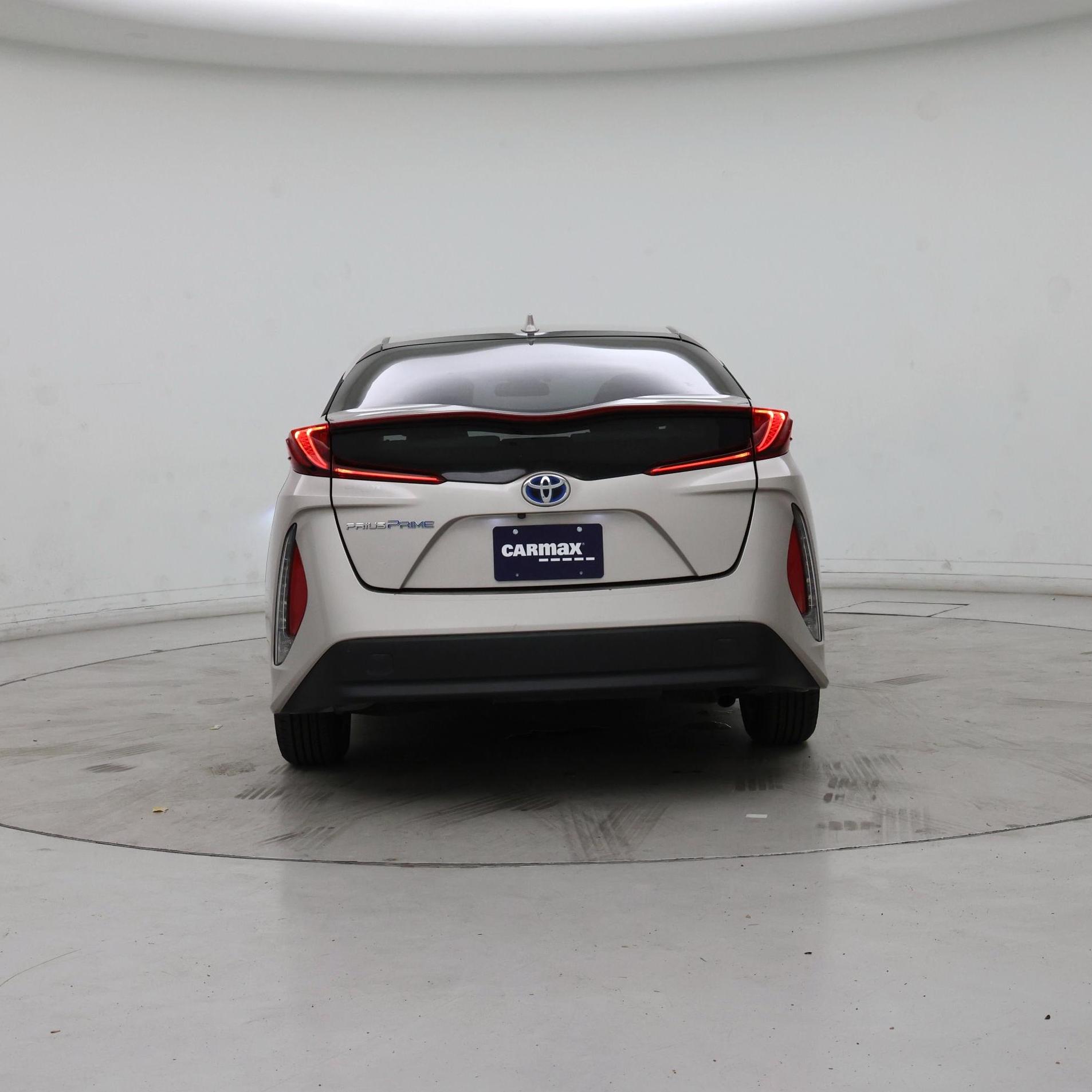 Thumbnail: 2017 Toyota Prius Prime - 6