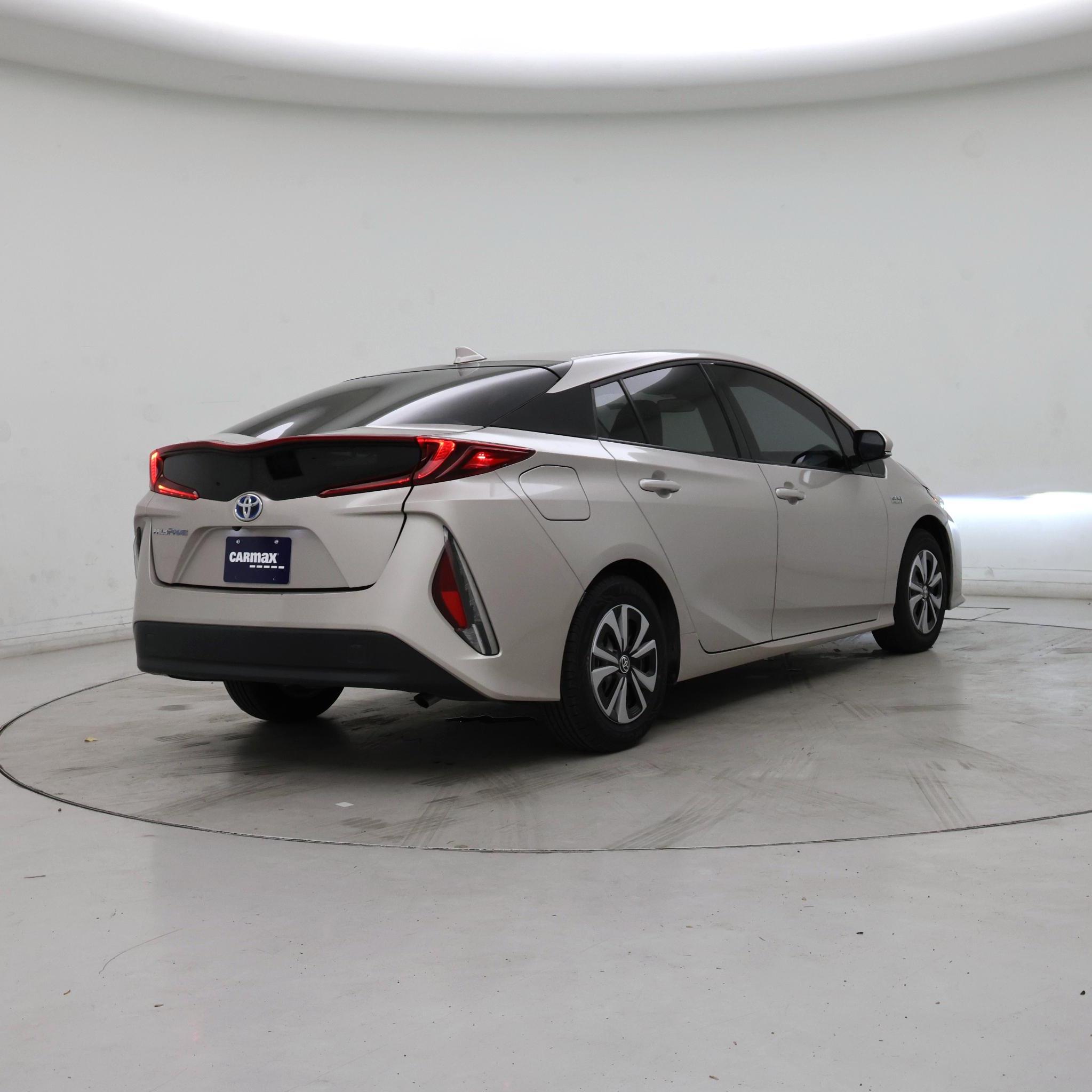 Thumbnail: 2017 Toyota Prius Prime - 8