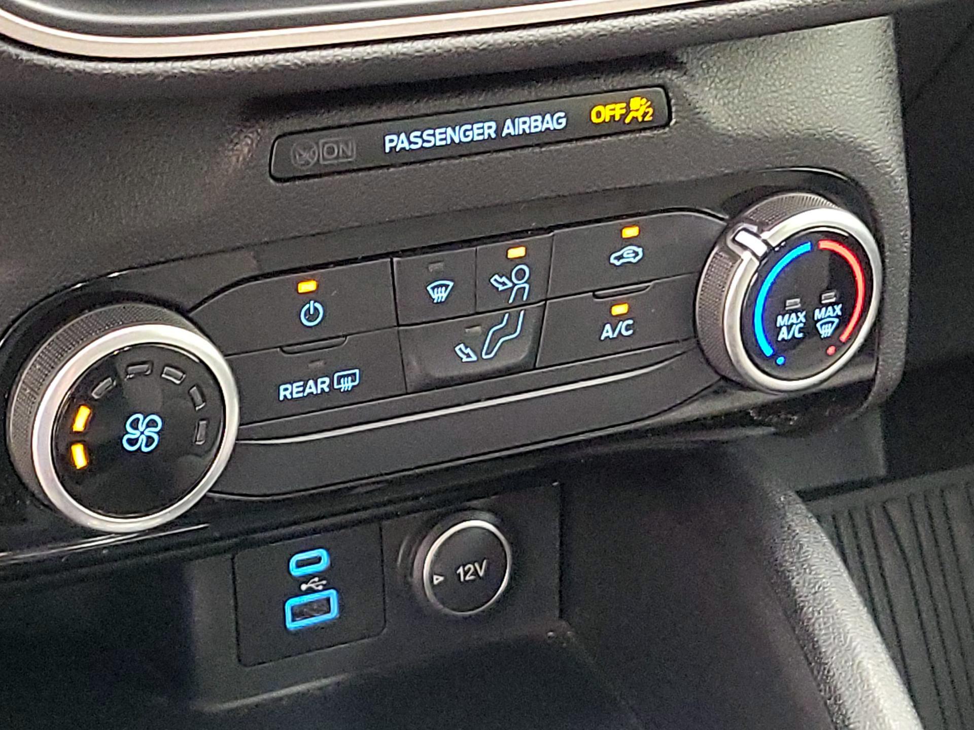 Thumbnail: 2021 Ford Escape - 17