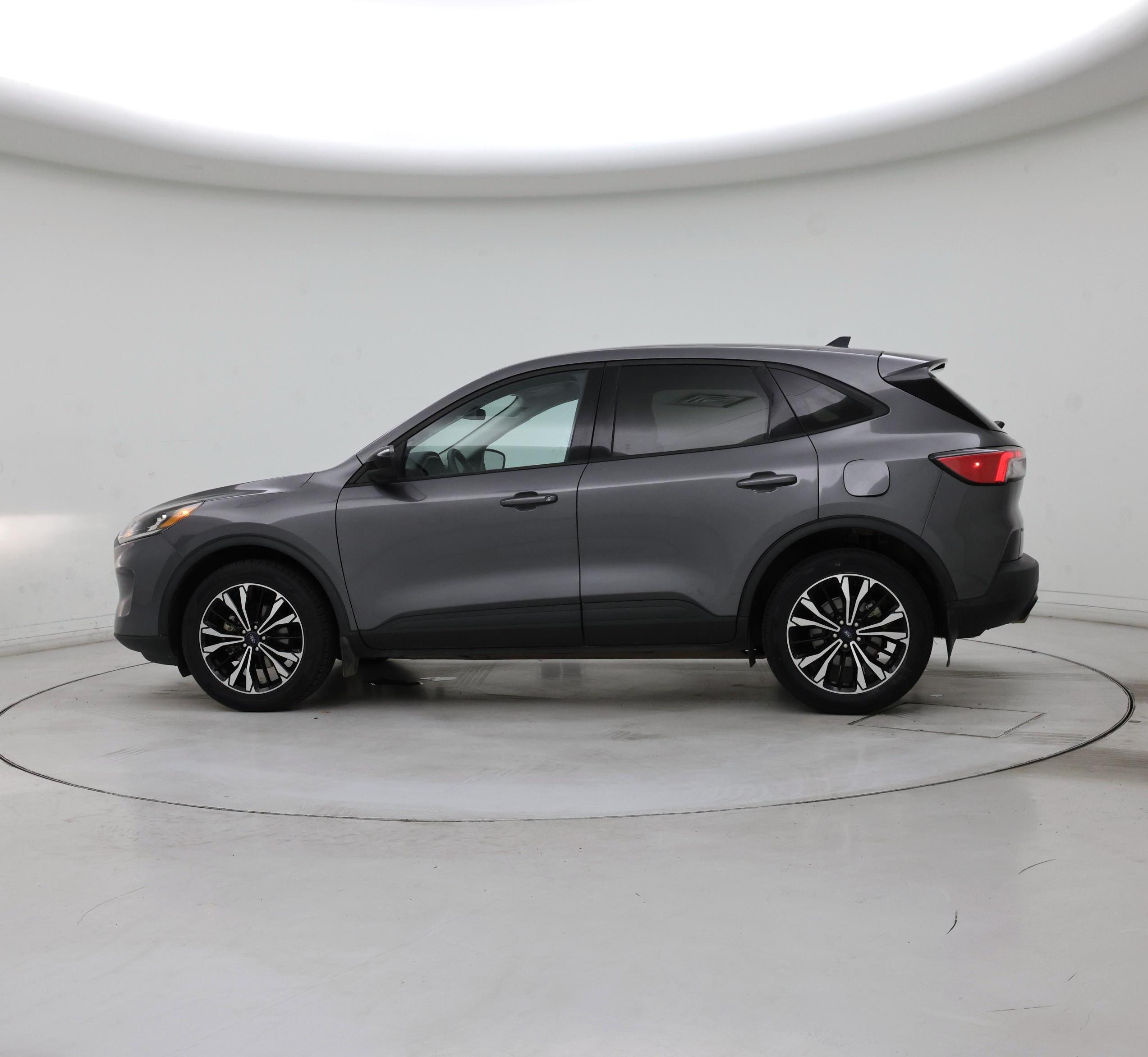 Thumbnail: 2021 Ford Escape - 3