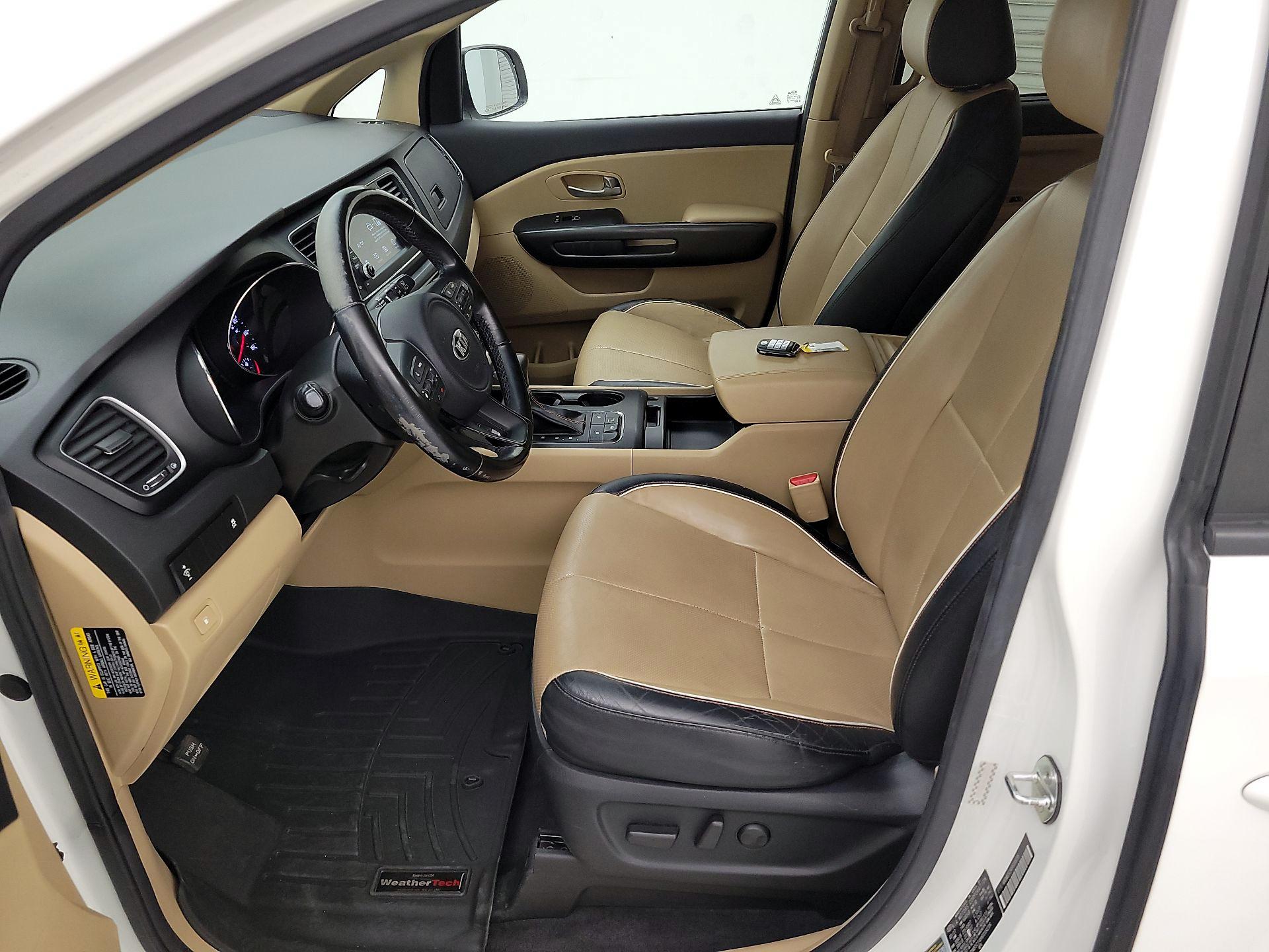 Thumbnail: 2017 Kia Sedona - 11