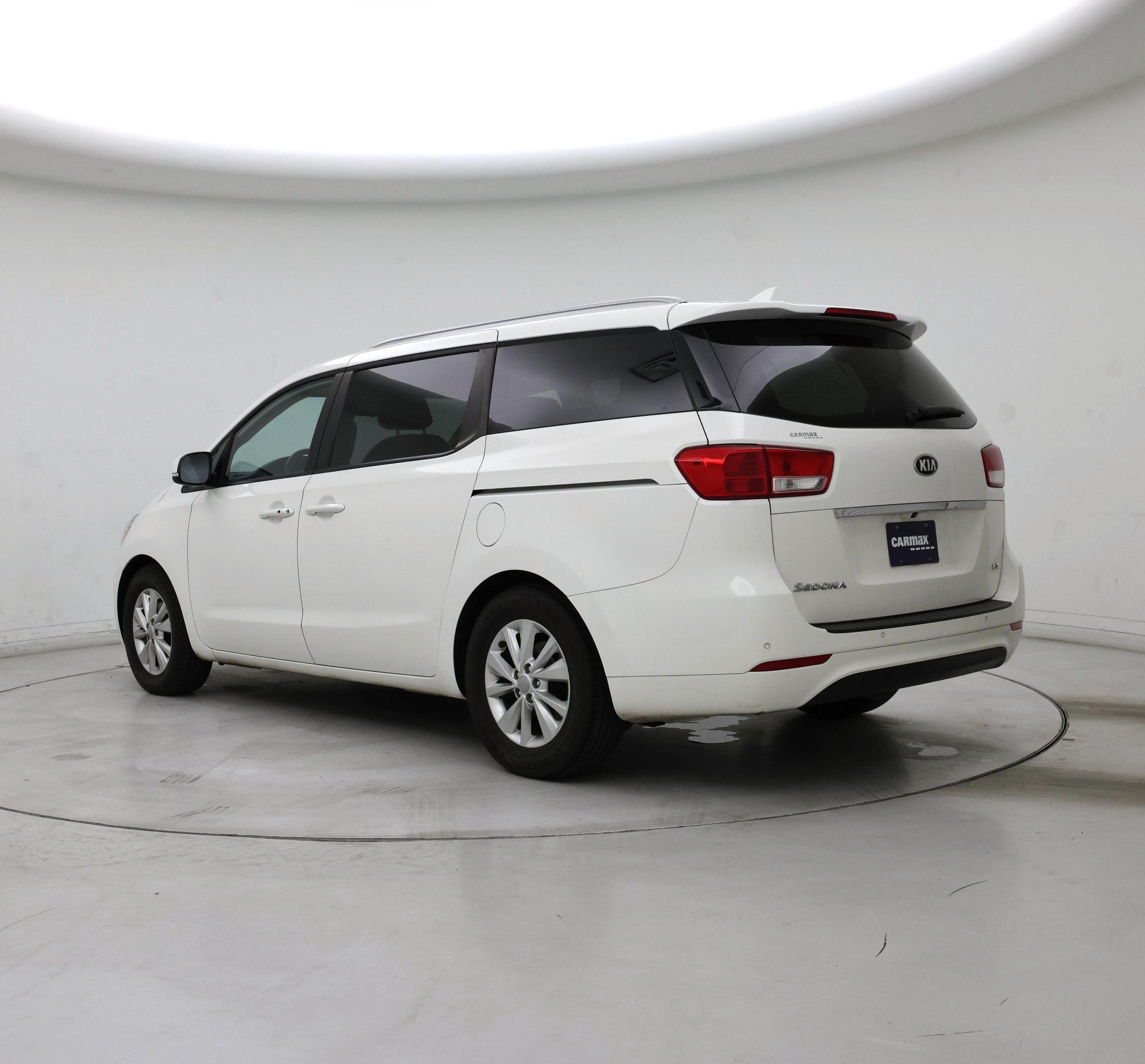 Thumbnail: 2017 Kia Sedona - 2