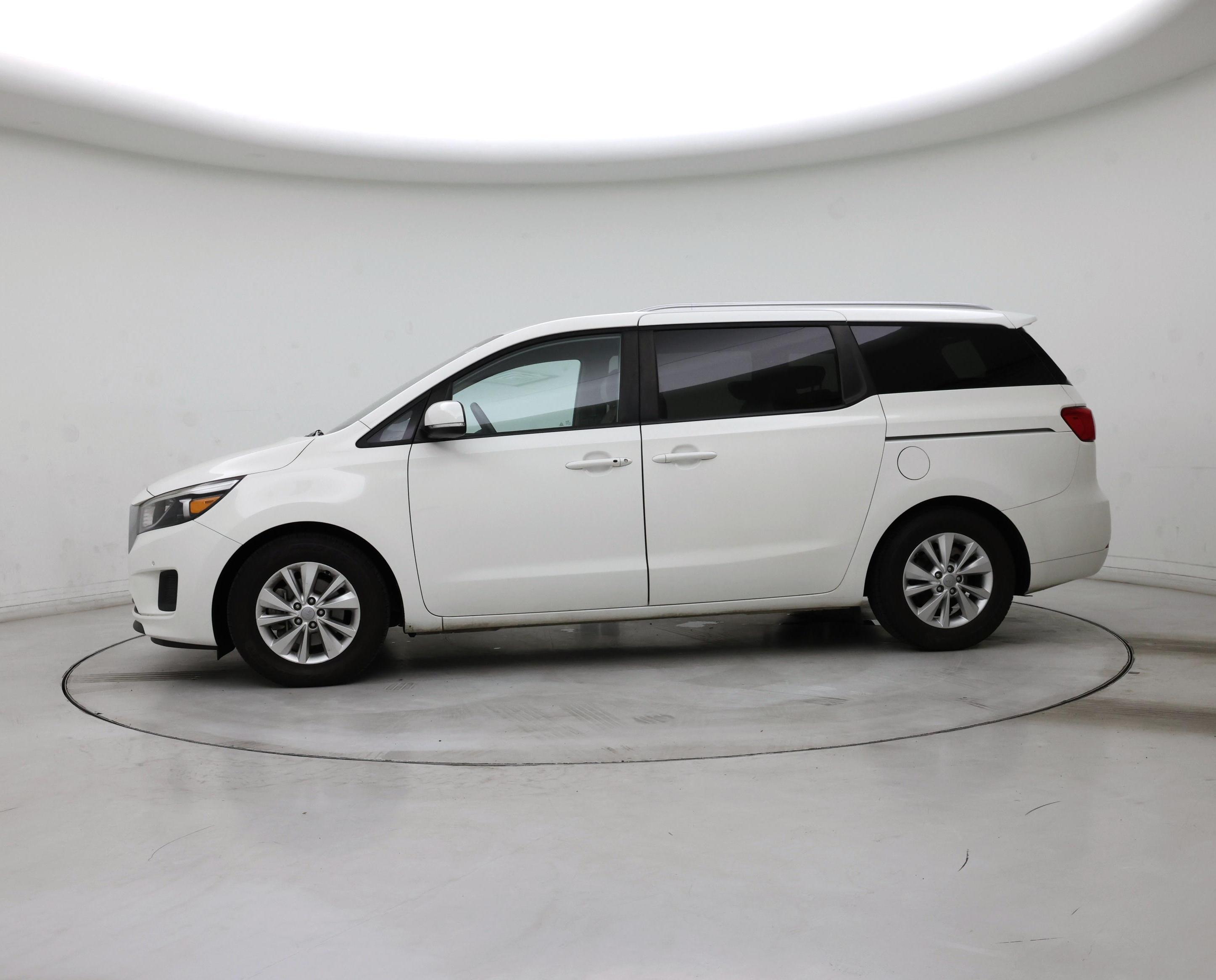 Thumbnail: 2017 Kia Sedona - 3