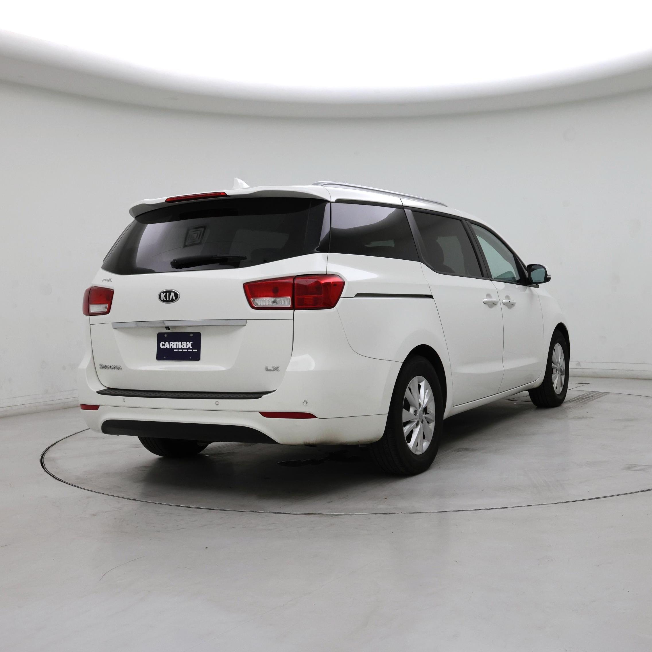 Thumbnail: 2017 Kia Sedona - 8