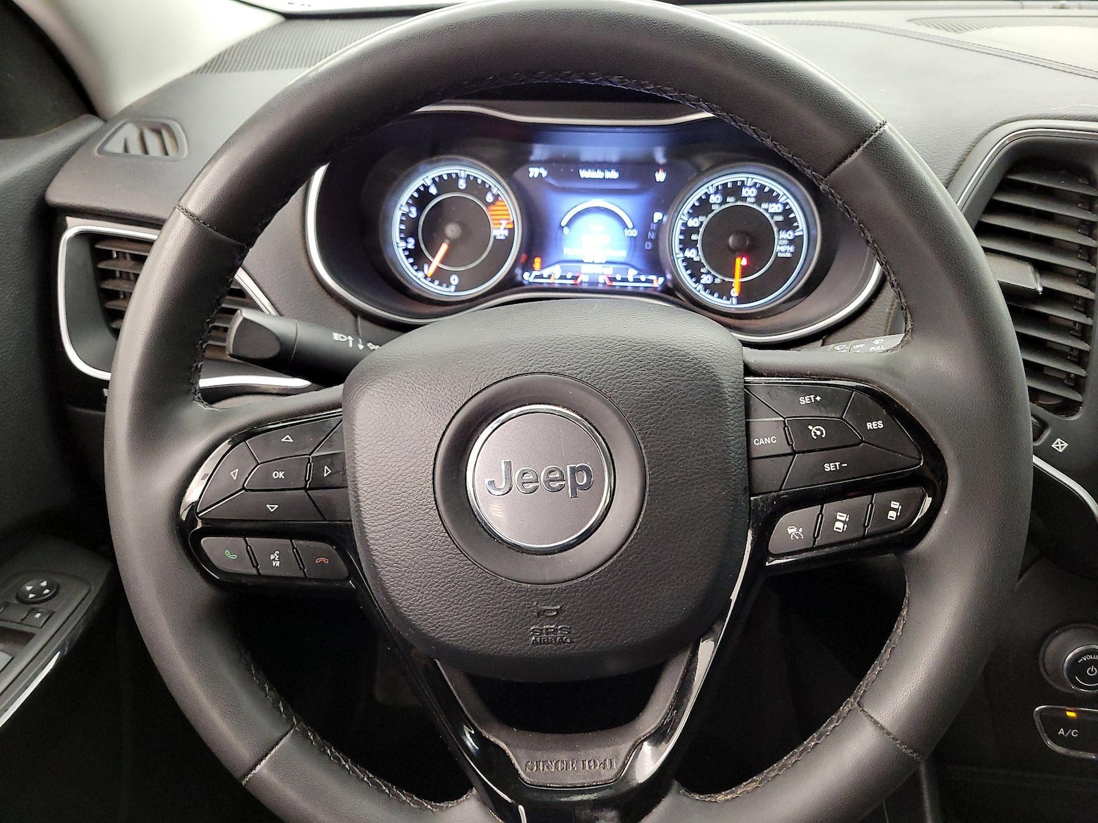 2023 Jeep Cherokee Altitude Lux - Photo 11