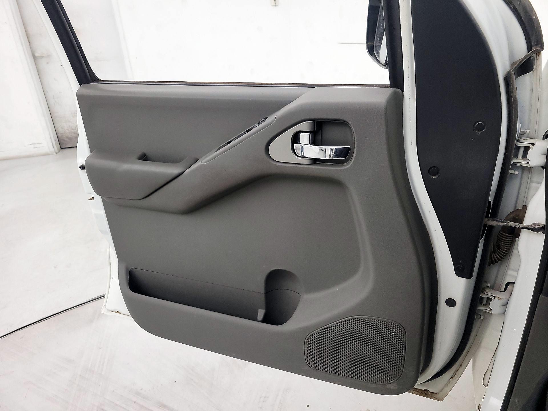 Thumbnail: 2014 Nissan Frontier - 12