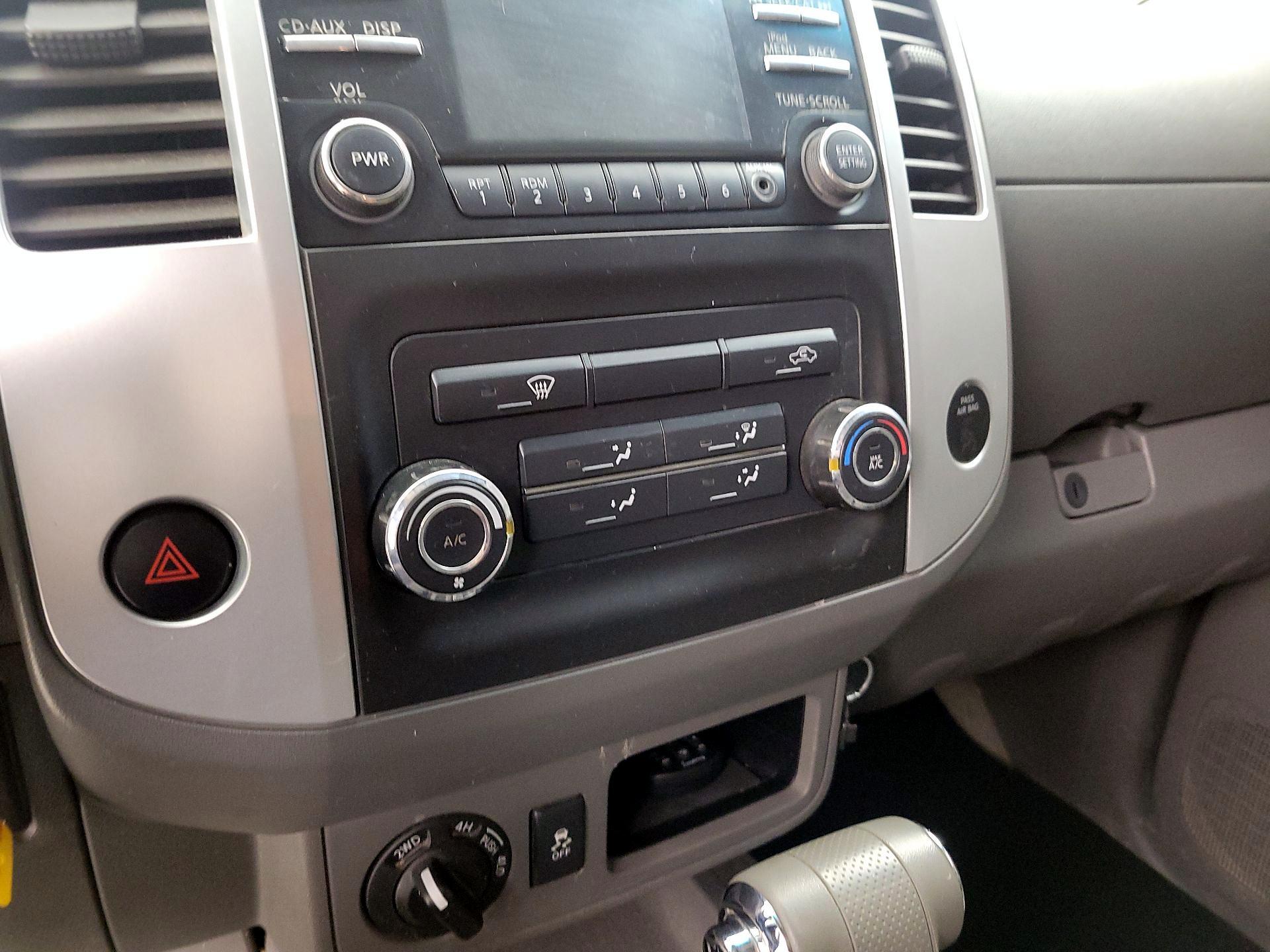 Thumbnail: 2014 Nissan Frontier - 15