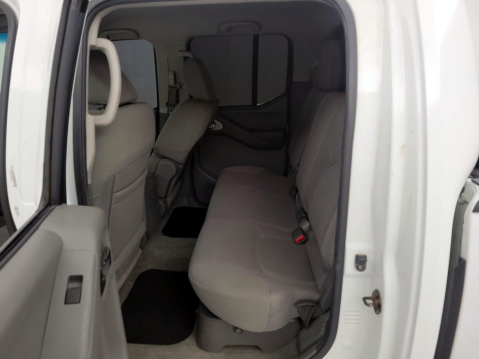 Thumbnail: 2014 Nissan Frontier - 18