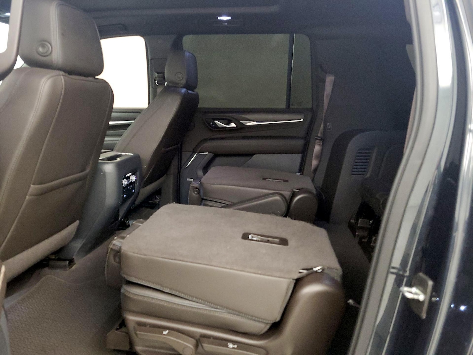 2022 GMC Yukon XL Denali - Photo 17