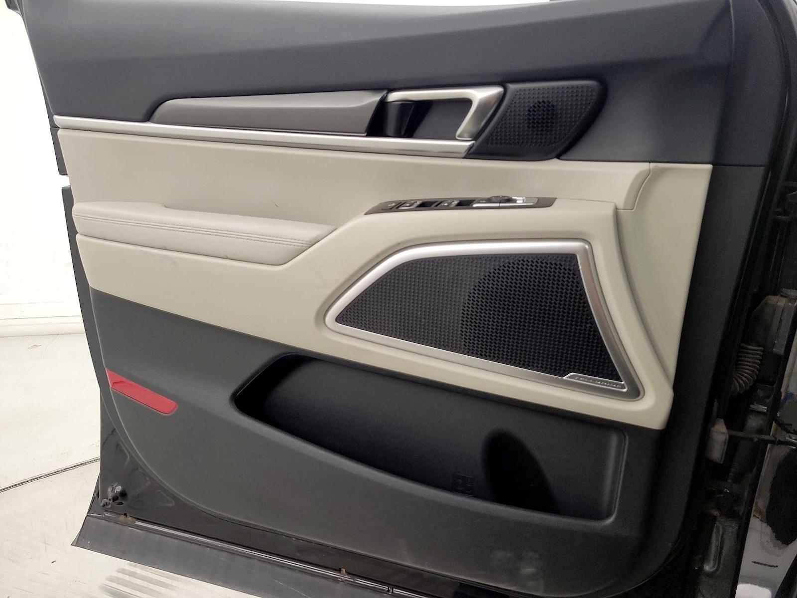 2023 Kia Telluride S - Photo 13