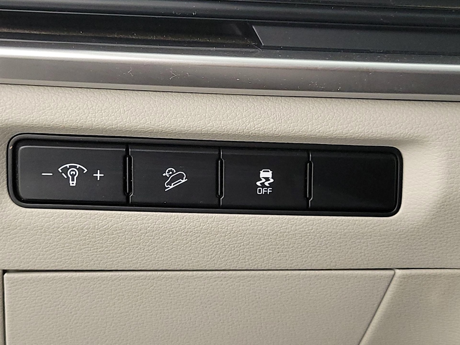2023 Kia Telluride S - Photo 14