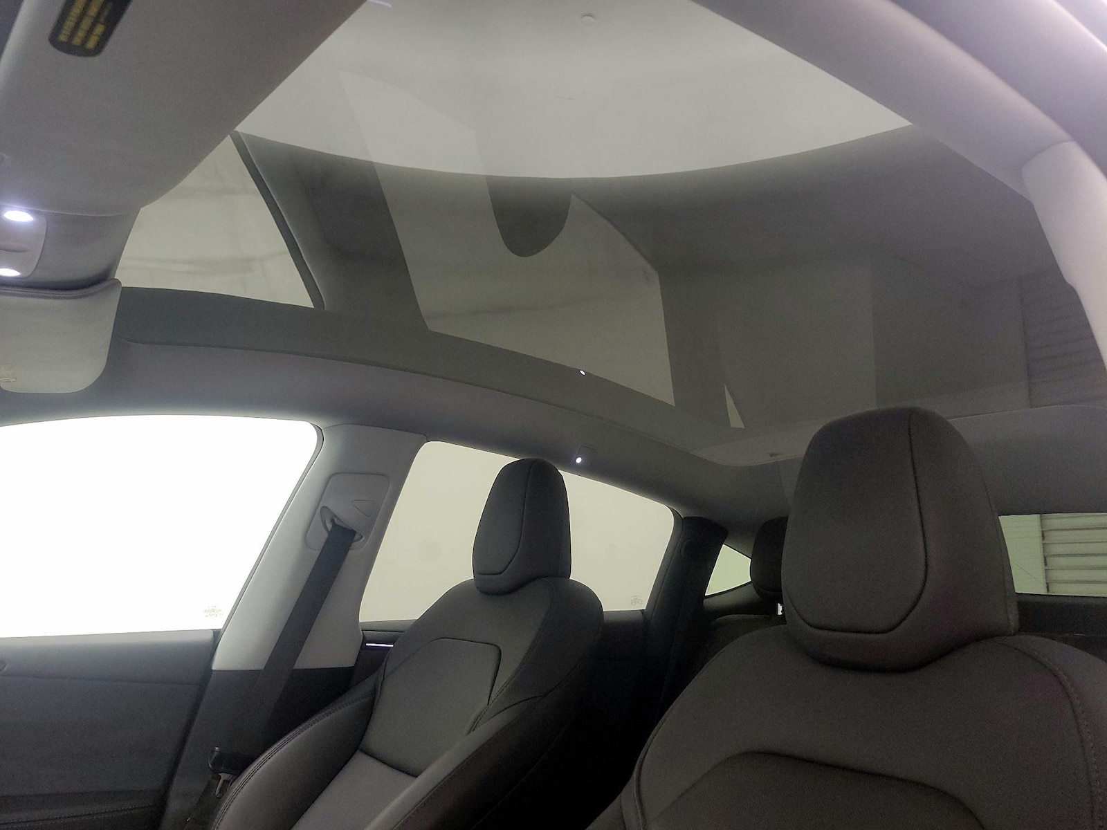 Skylight(s) & Overhead Airbags
