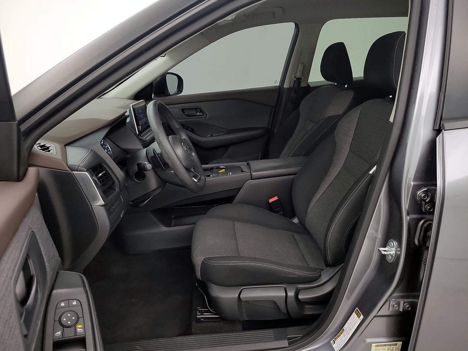 2021 Nissan Rogue S - Photo 12