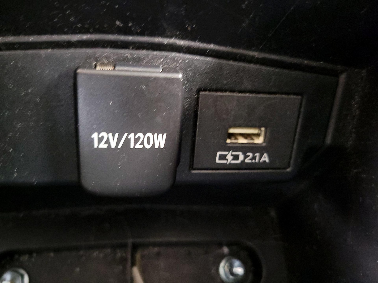 2020 Toyota Corolla LE - Photo 19