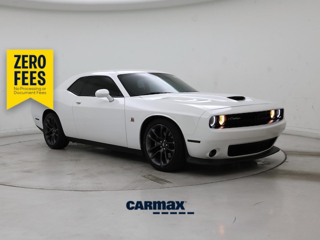 White 2023 Dodge Challenger Coupe Rear-Wheel Drive Automatic