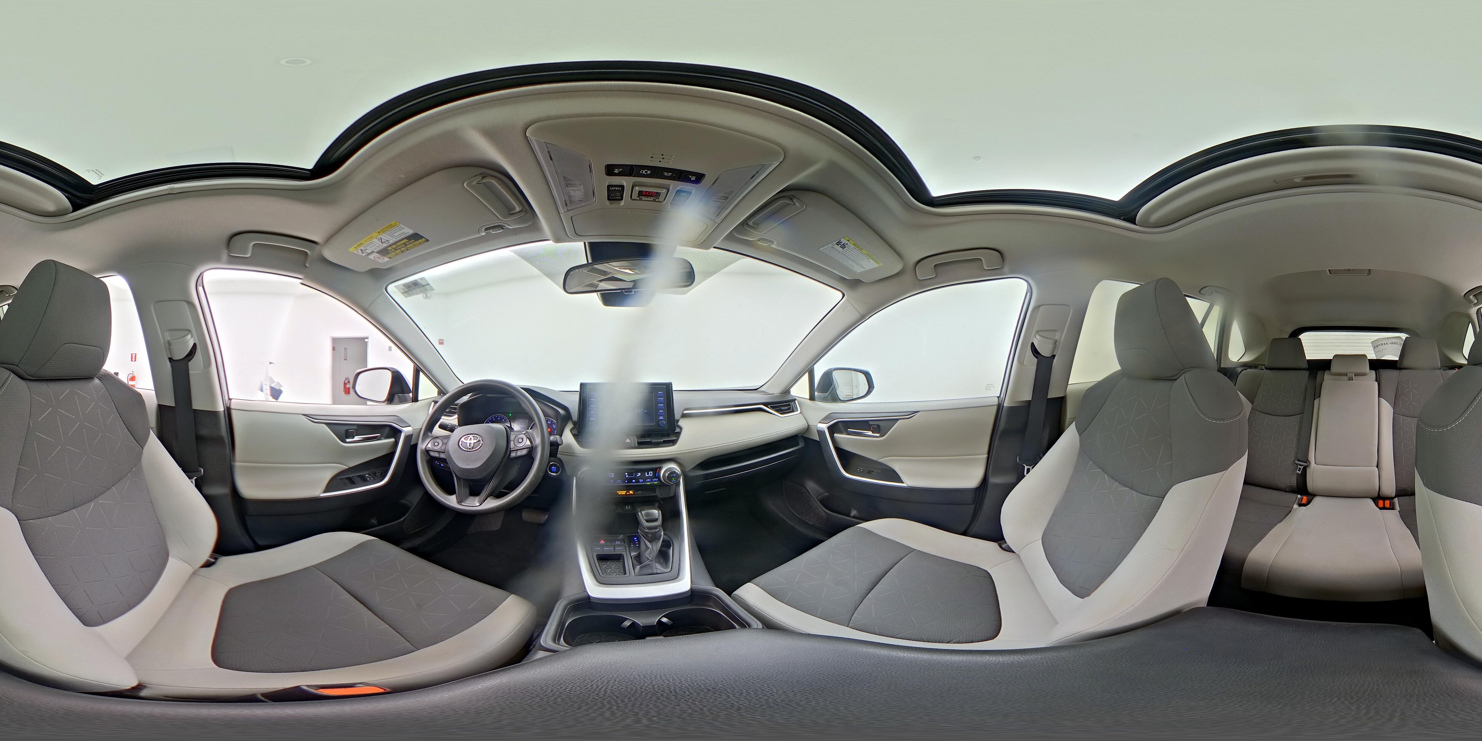 2019 Toyota RAV4 XLE - Photo 25