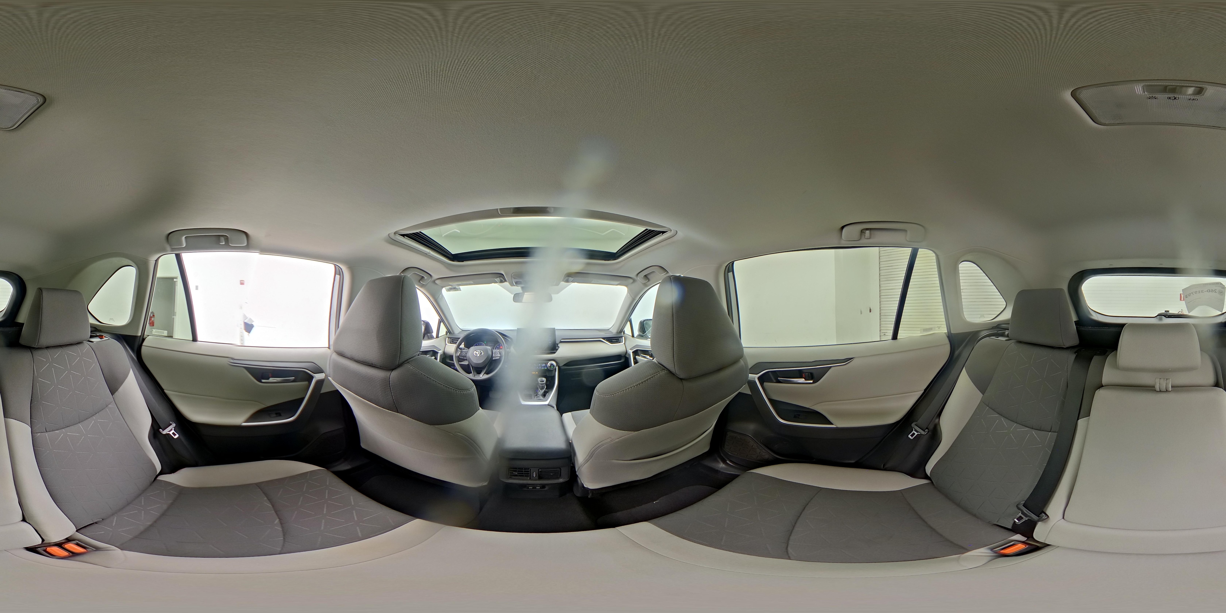 2019 Toyota RAV4 XLE - Photo 26