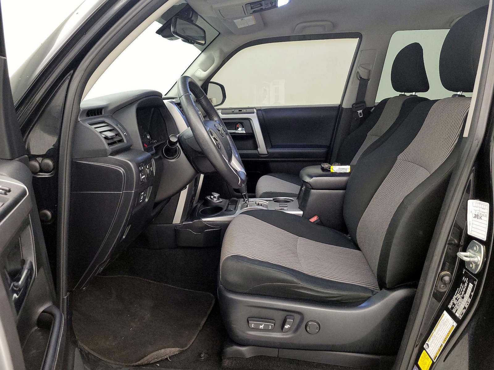 Power Seat(s) & Side Airbags