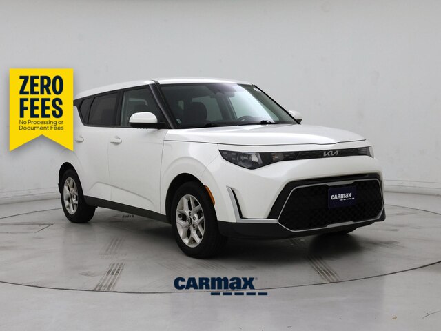 White 2023 Kia Soul SUV / Crossover Front-Wheel Drive Automatic