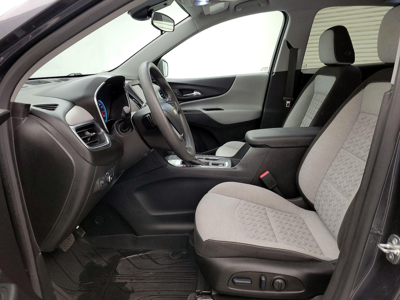 Power Seat(s) & Side Airbags