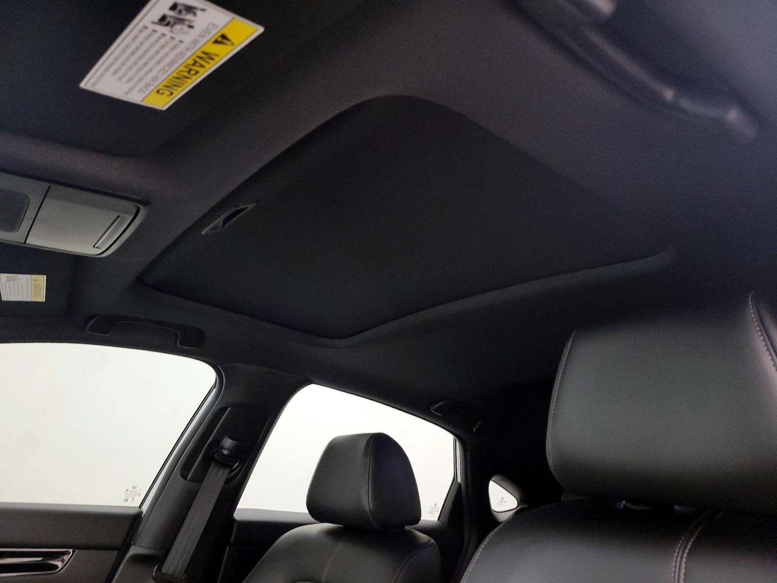 Sunroof(s) & Overhead Airbags